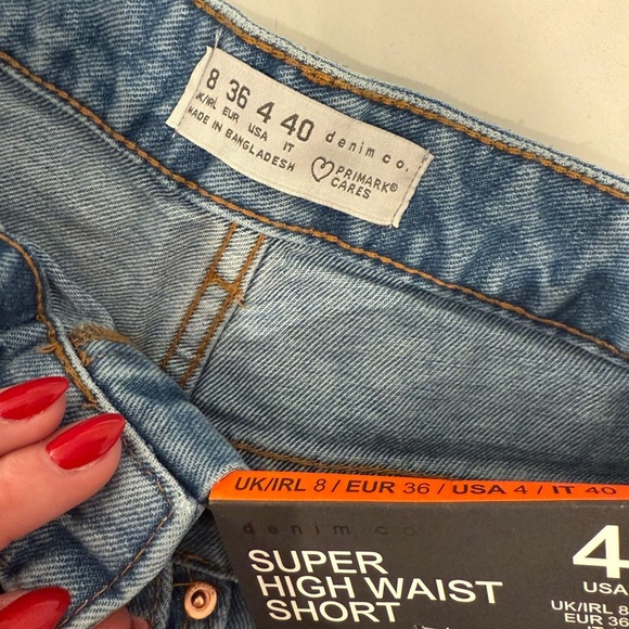 Primark Women’s Med Blue Super High Waist Denim Jeans Short Size 8 NWT - Picture 3 of 3